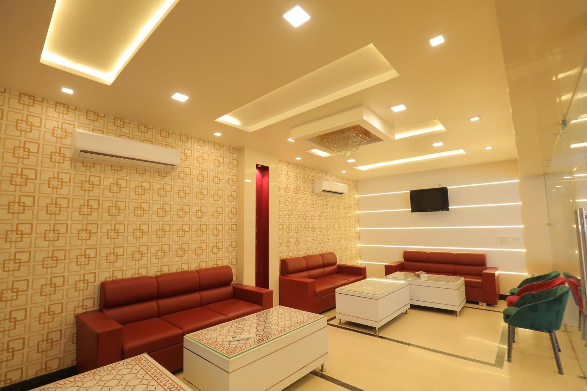 Hotel Red Carpet Tājganj Εξωτερικό φωτογραφία
