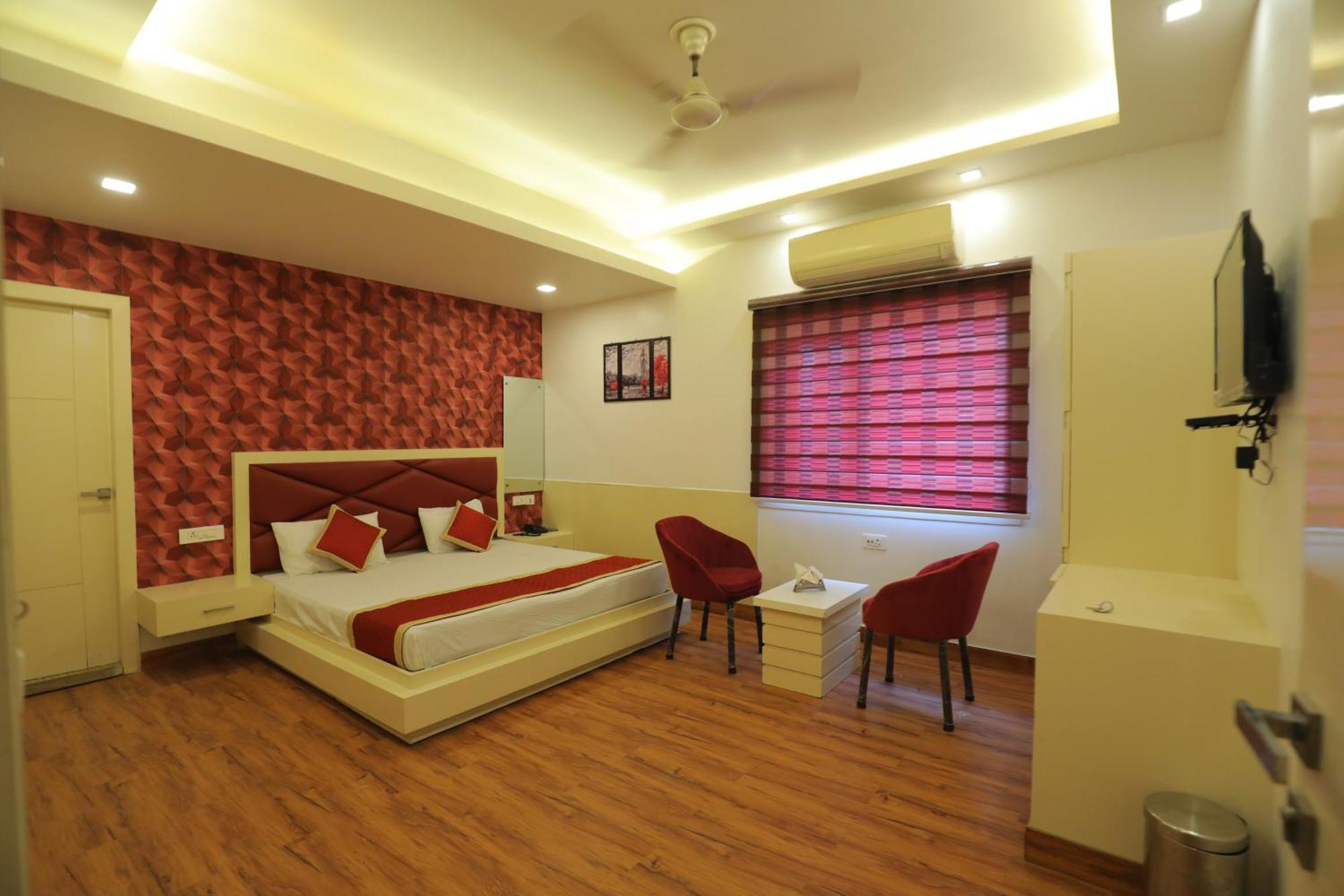 Hotel Red Carpet Tājganj Εξωτερικό φωτογραφία